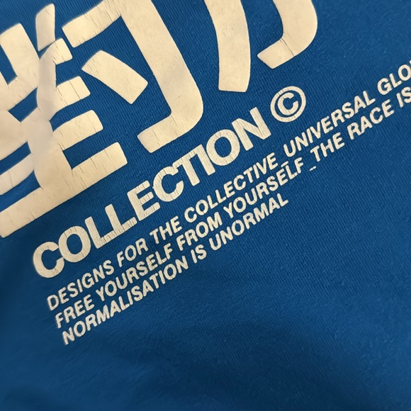 Graphic tee not normal - Picture 4 of 4